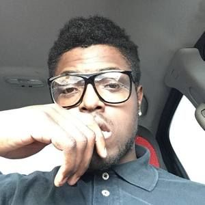 Meet your Posher, Zachery